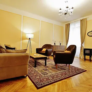 https://exclusive-apartment-city-center.vienna-besthotels.com